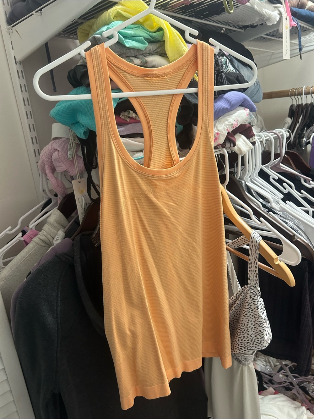 Lululemon Women's swiftly Racerback Tank Top - Peach
